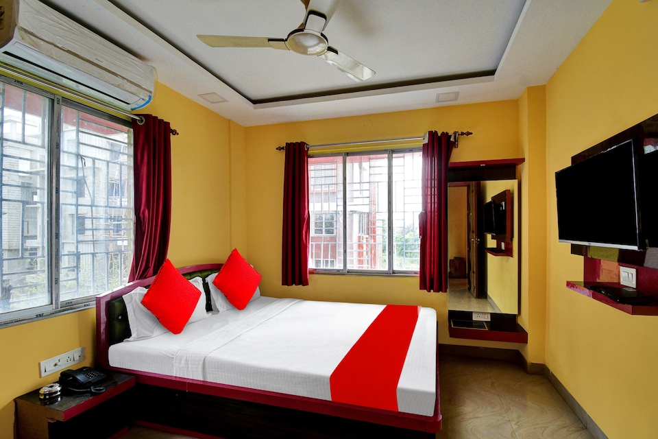 OYO Flagship 813667 Galaxy Inn Hotel and Restaurant , Garia Kolkata, Kolkata
