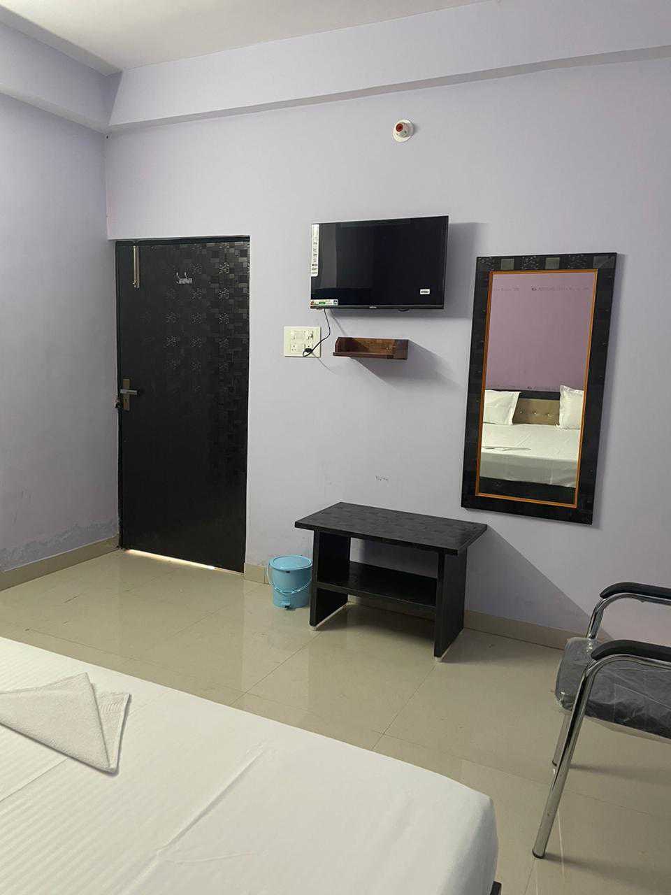 Hotel O The Suncity Hotel, Boring Road Patna, Patna