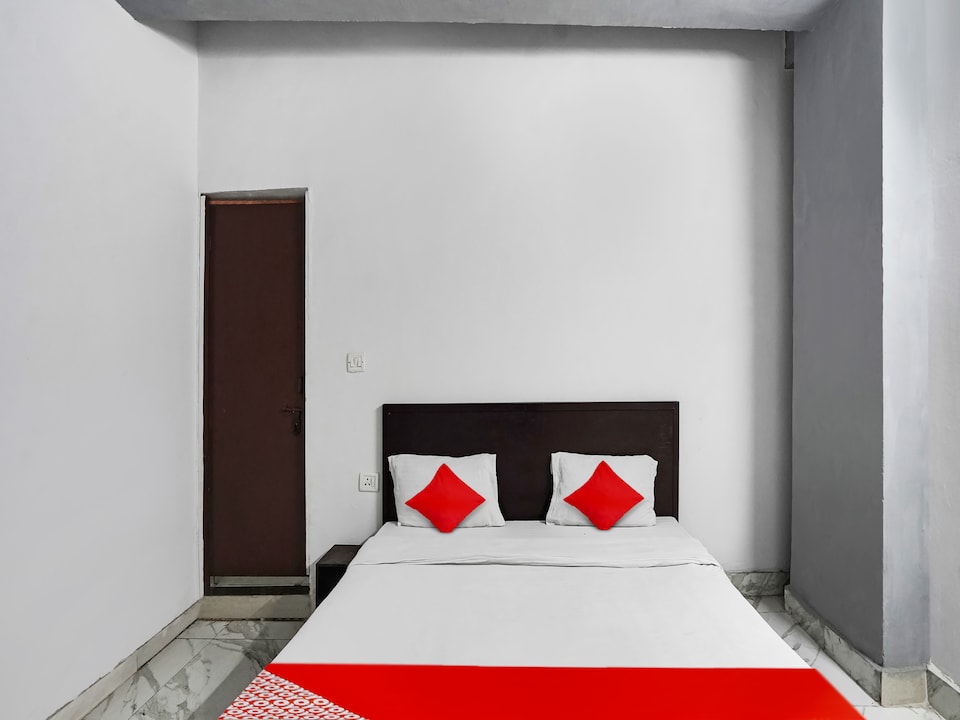 Hotel O MS , Noida City, Noida