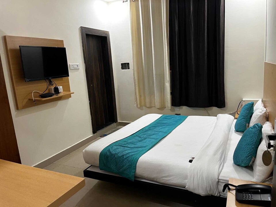 OYO Flagship 813691 Four season, Civil Lines - High Court, Prayagraj