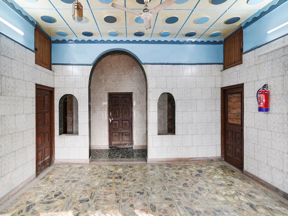 Hotel O Blue Moon Hotel, Ghaziabad City, Ghaziabad