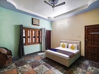 Hotel O Blue Moon Hotel