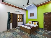 Hotel O Blue Moon Hotel