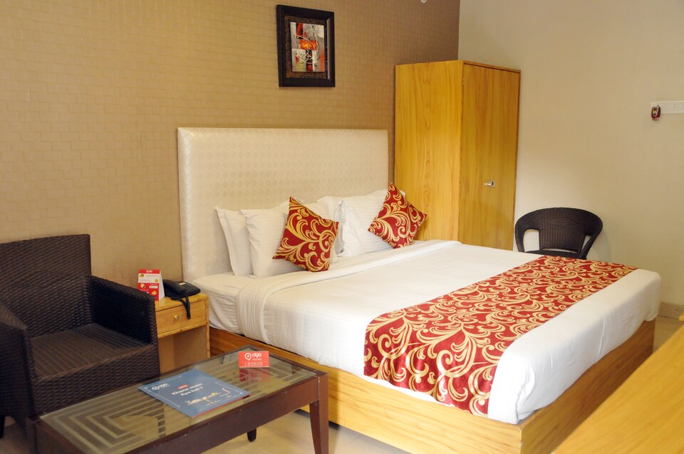 OYO 1690 Near Hartali Mour, Boring Road Patna, Patna