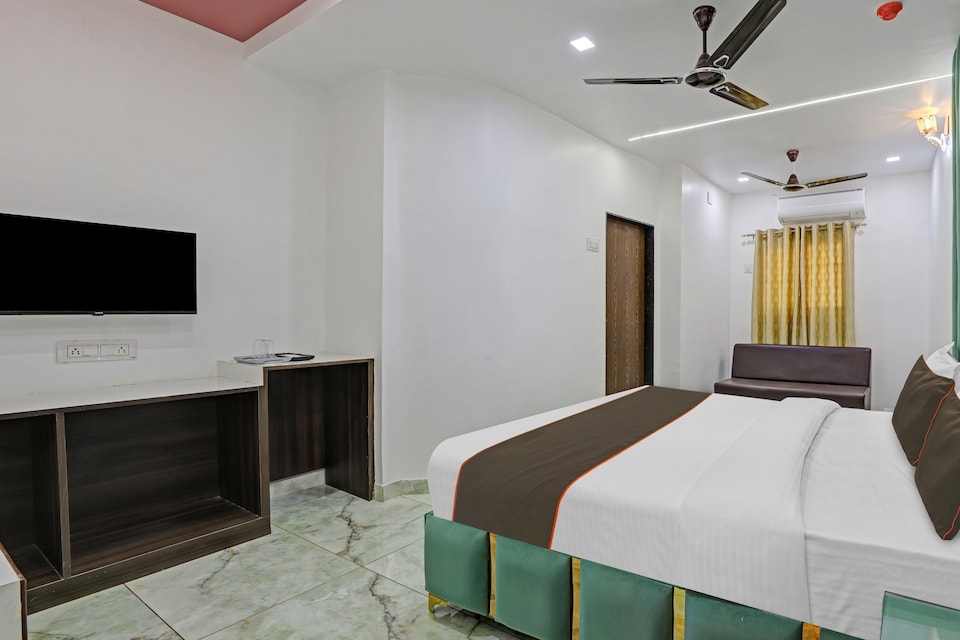 Collection O Hotel The Stay Lions, Ashram Road Ahmedabad, Ahmedabad