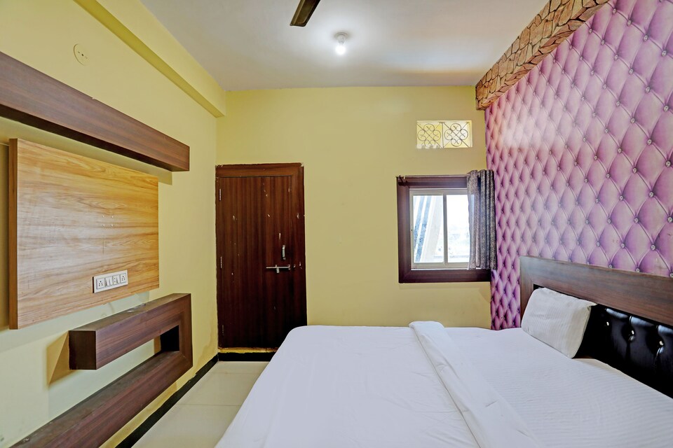 SPOT ON Skydew Oyo Hotel, Sehore, Sehore