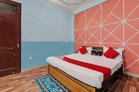 OYO 813807 Hotel WHITE SWAN