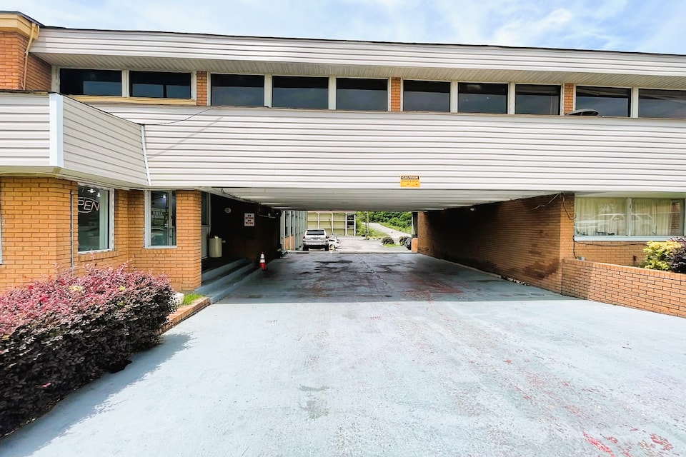 Palmetto Inn & Suites by OYO Orangeburg, Orangeburg, Orangeburg SC