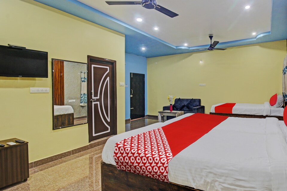 OYO Flagship Hotel Sri Arunachala Grand, Khammam Khammam, Khammam