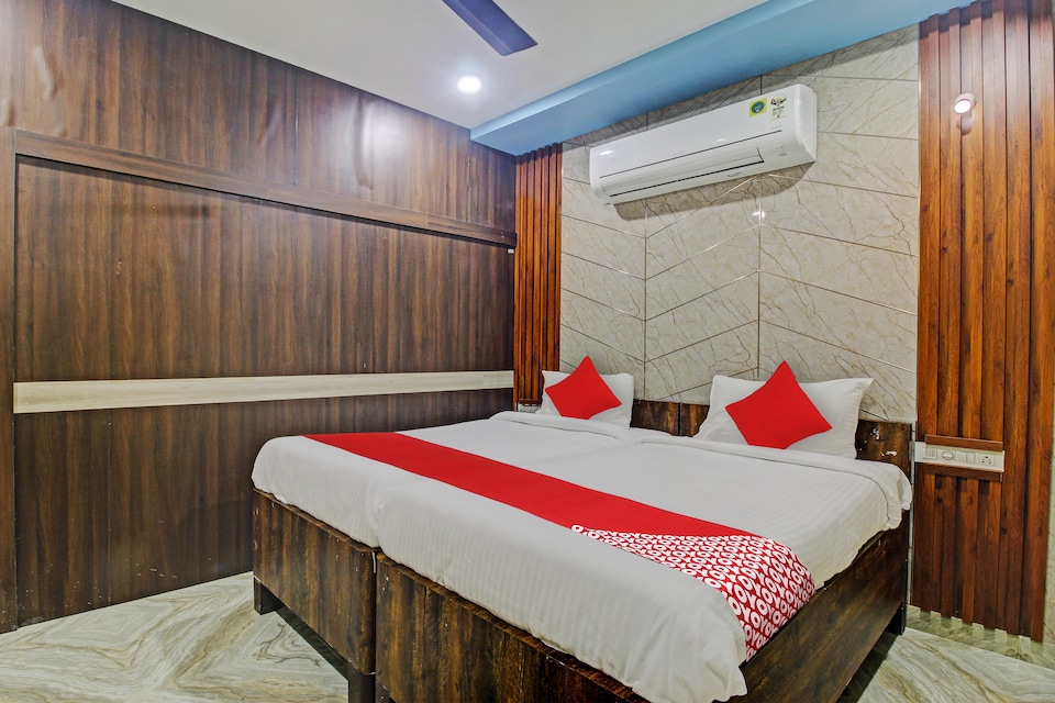 OYO Flagship Hotel Sri Arunachala Grand, Khammam Khammam, Khammam