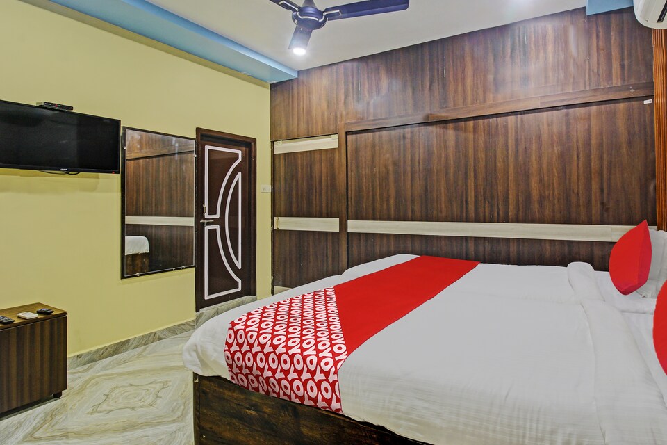 OYO Flagship Hotel Sri Arunachala Grand, Khammam Khammam, Khammam