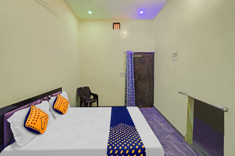 SPOT ON 813889 Hotel Green Park, Meerut, Meerut