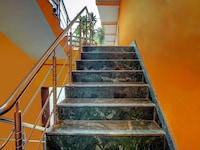 OYO 813893 Hotel Siddhi Vinayak