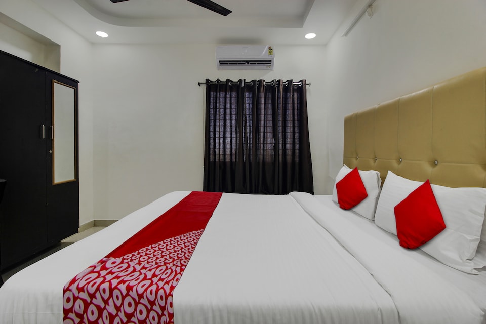OYO Flagship Hotel Mango Tree, Nizamabad city, Nizamabad