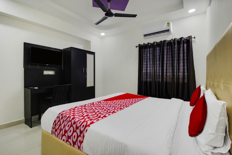 OYO Flagship Hotel Mango Tree, Nizamabad city, Nizamabad