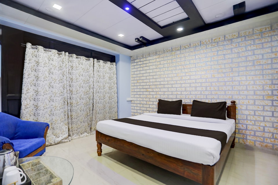 Super Hotel O Hanuman Nagar Kankarbagh Formerly Home Town, Kankarbagh Patna, Patna