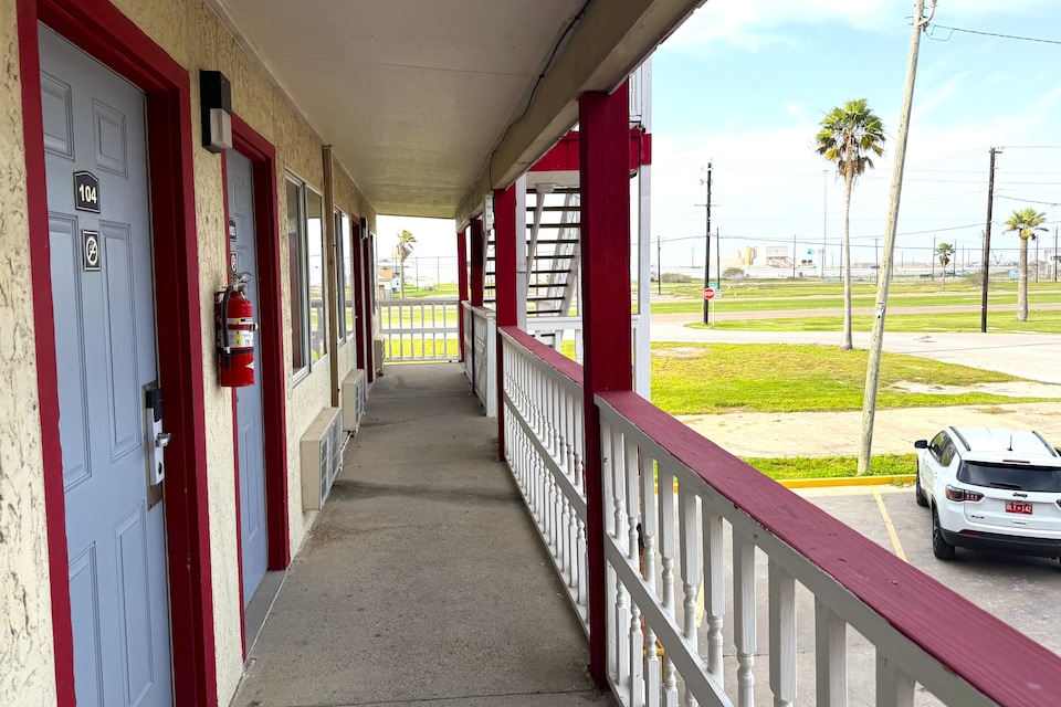 Budget Inn By OYO Corpus Christi Beach, C78401, Corpus Christi TX
