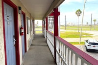 Budget Inn By OYO Corpus Christi Beach