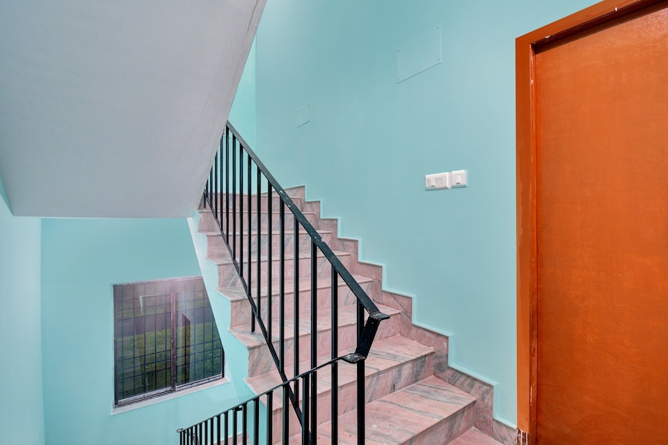 Hotel O Crystal Palace Tata Medical Centre, Rajarhat Kolkata, Kolkata