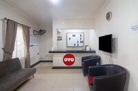 OYO 92602 Doesnami Syariah 2