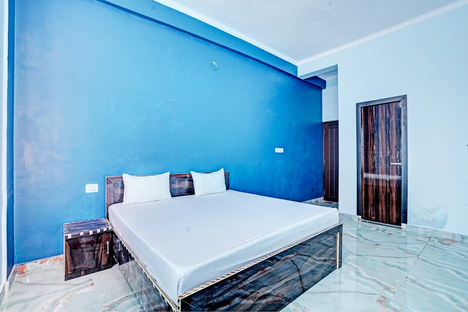 OYO Royal guest house, Moradabad, Moradabad