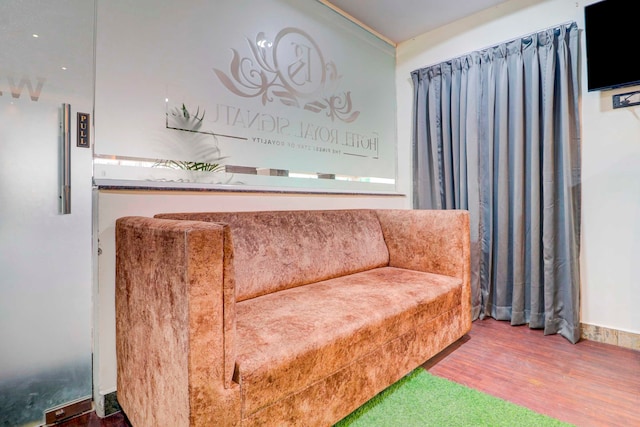 Collection O J Royal Luxury Rooms