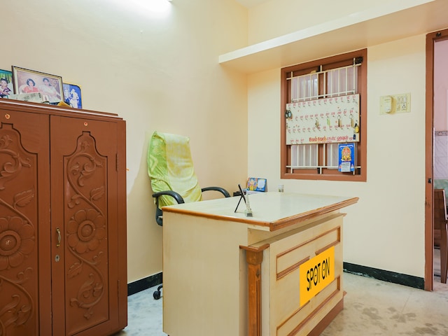 Hotel O by OYO Vel Vel Guest House