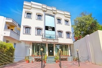 Super Collection O Bani Park Near Collectorate Circle Formerly Anuja Palace