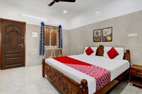 Hotel O by OYO Shilpakala Grand