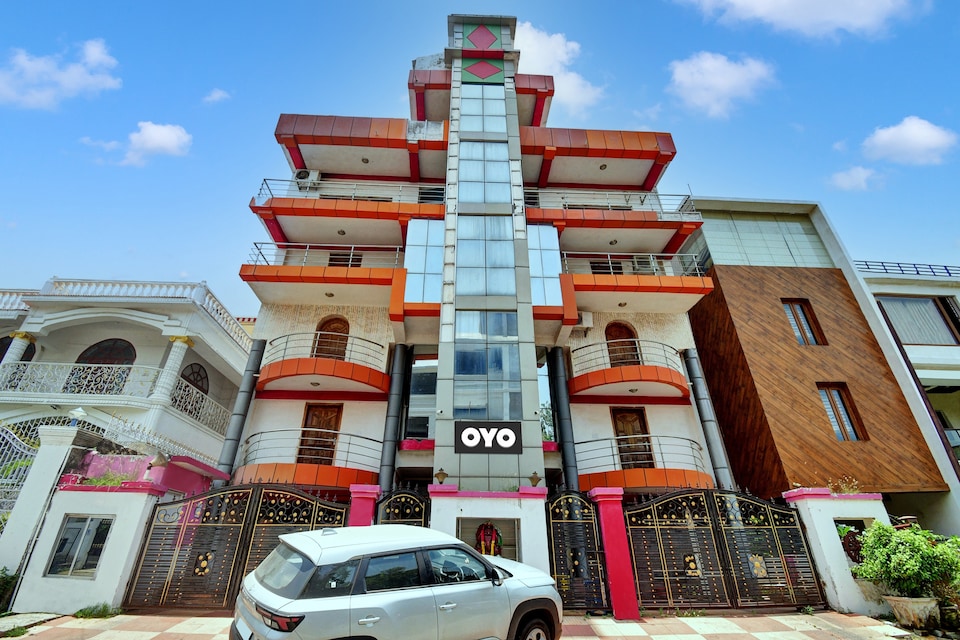 Hotel O Hi Days Inn, Chandrasekharpur, Bhubaneswar