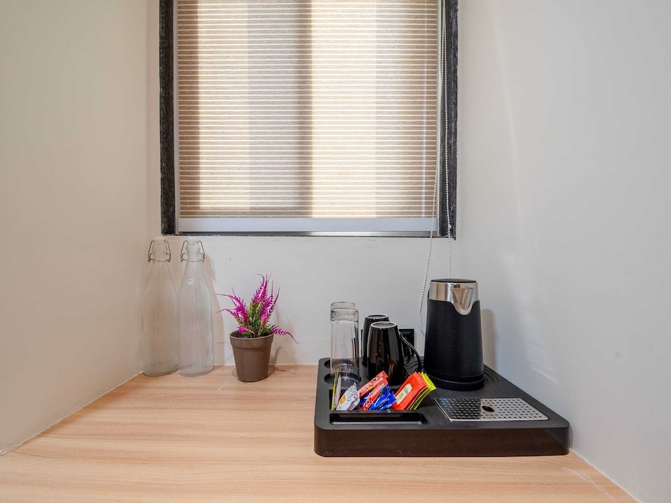 Palette Hotel Pune, MIDC Chinchwad, Pimpri Pune, Pune