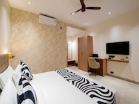 Palette Hotel Pune, MIDC Pimpri-Chinchwad