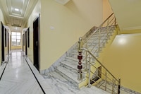 SPOT ON Hotel Roya Palace