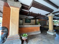 OYO 92640 The Rishi Candidasa Beach Hotel