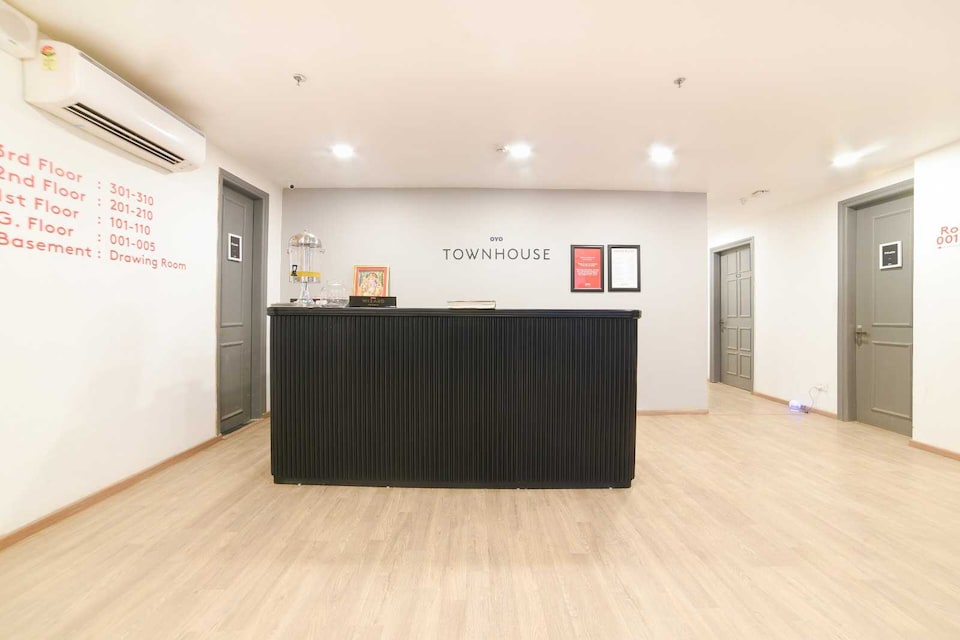 Hotel O YU TURN NEAR MILENNIUM SCHOOL SECTO 135 NOIDA, Noida Expressway SEZ, Noida
