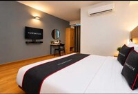 Hotel O YU TURN NEAR MILENNIUM SCHOOL SECTO 135 NOIDA