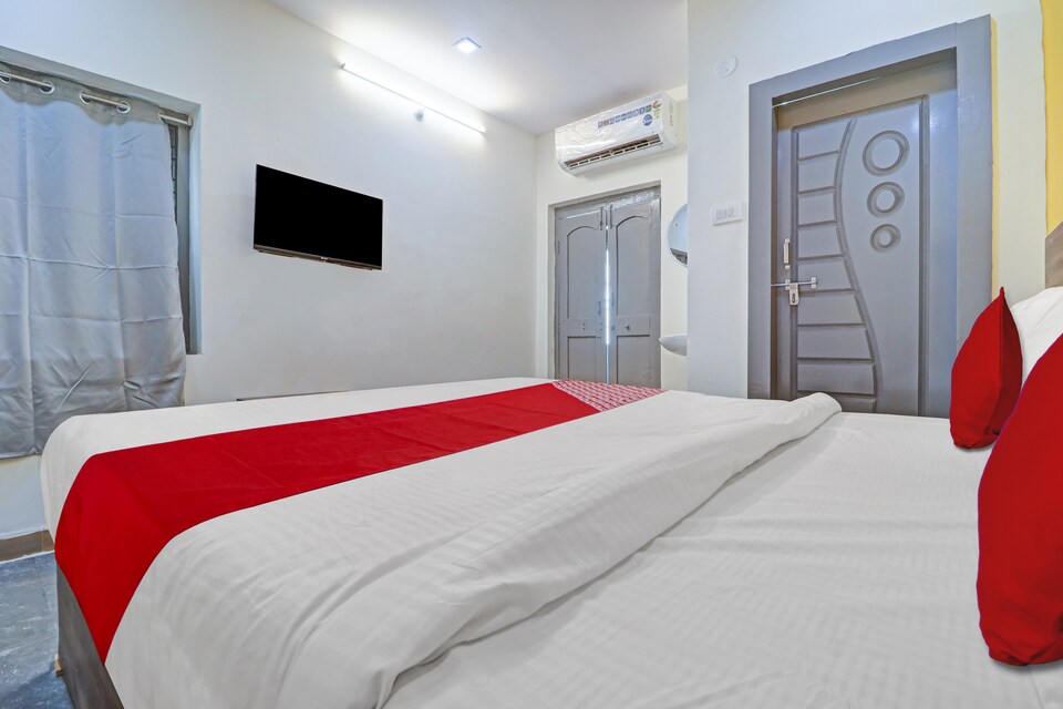OYO Flagship Hotel Lavish Stay, Flagship Hyderabad, Book ₹1062 OYO