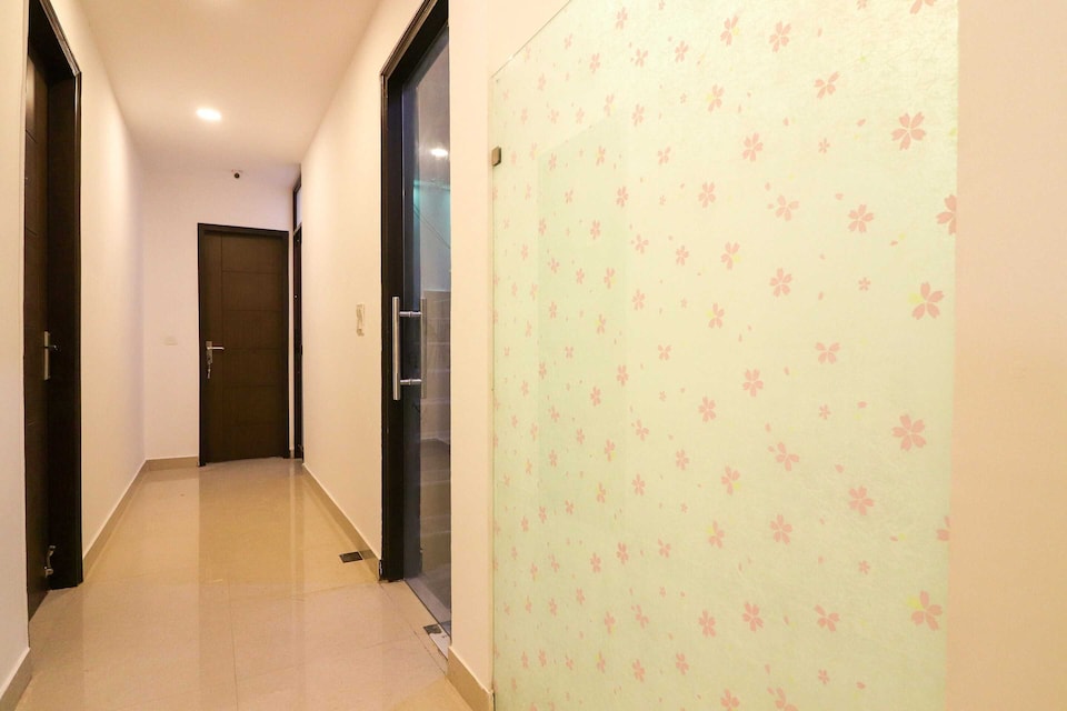 Hotel O WHITE VALLEY, Faridabad, Faridabad