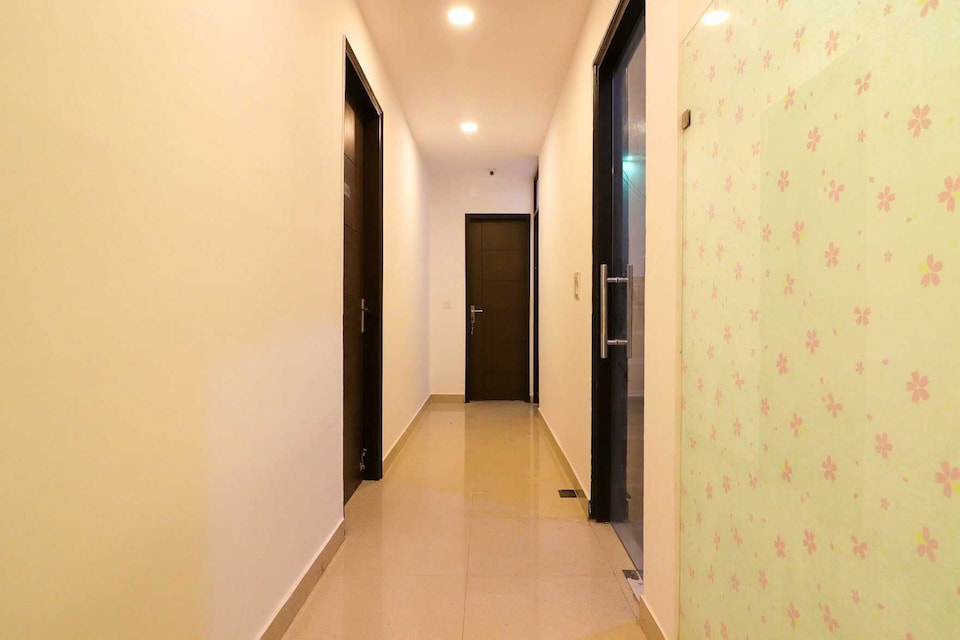 Hotel O WHITE VALLEY, Faridabad, Faridabad