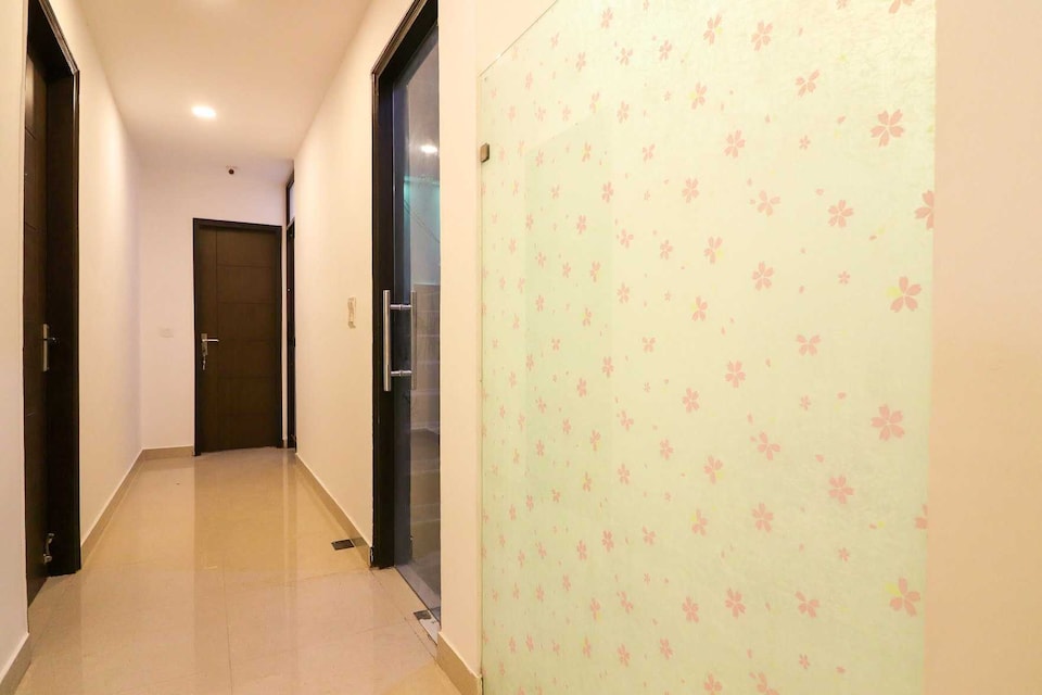 Hotel O WHITE VALLEY, Faridabad, Faridabad