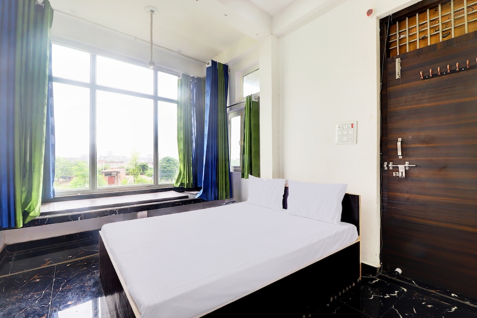 OYO  Ananya Hotel & AYURVEDA HWC, Etawah, Etawah