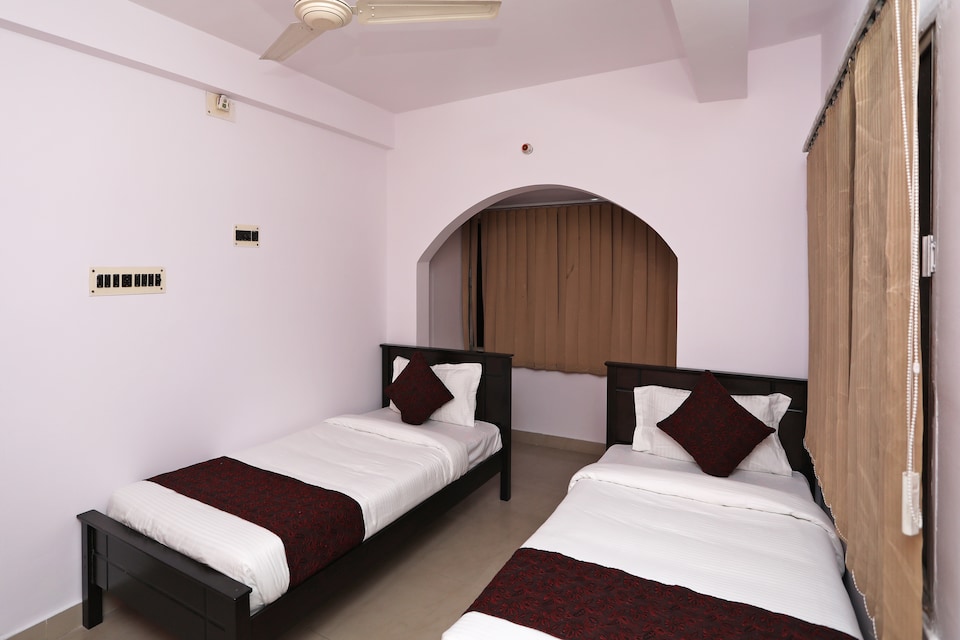 Hotel O BORO MA GUEST HOUSE, Salt Lake Kolkata, Kolkata