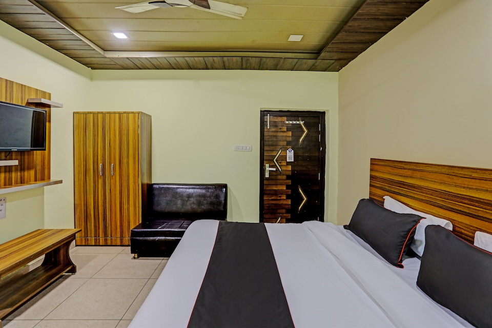 Hotel O Yatika Inn, Fazal Ganj Kanpur, Kanpur