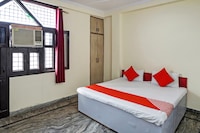 Super Hotel O  Khanna's Hotel near Shakti Khand-III Indirapuram