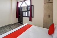 Super Hotel O  Khanna's Hotel near Shakti Khand-III Indirapuram