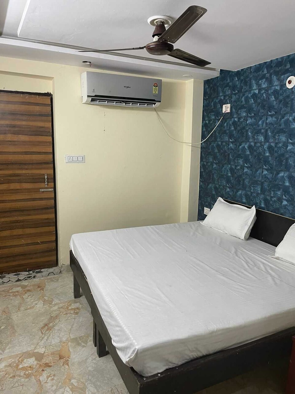 POP 81432K Hotel Dream Home, Rajouri Garden Delhi, Delhi