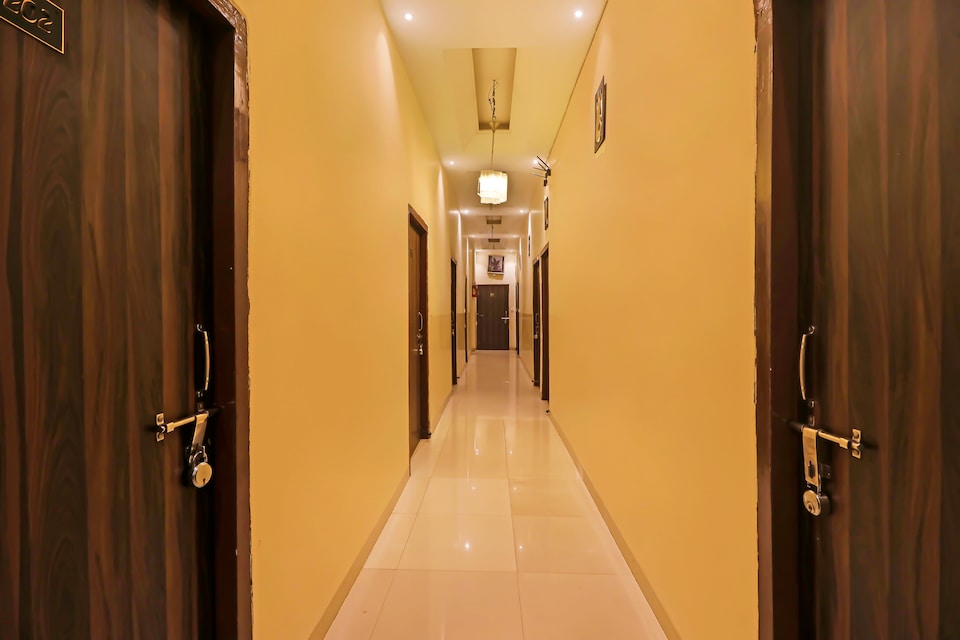 Hotel O Aarambh Palace, Jabalpur, Jabalpur