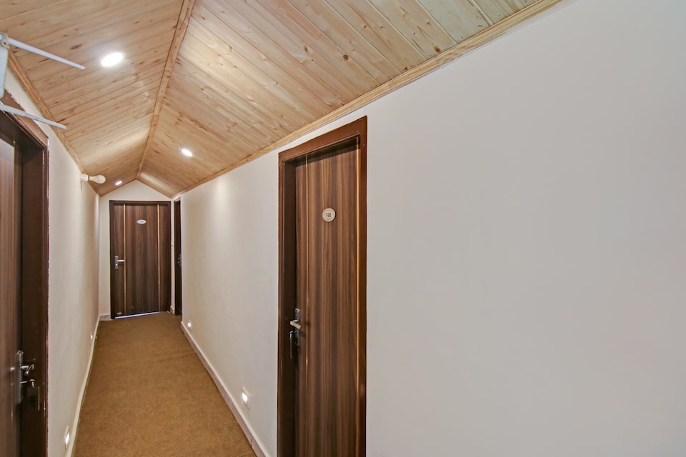 Hotel O Beer Castle, Kufri-Faghu-Theog, Shimla