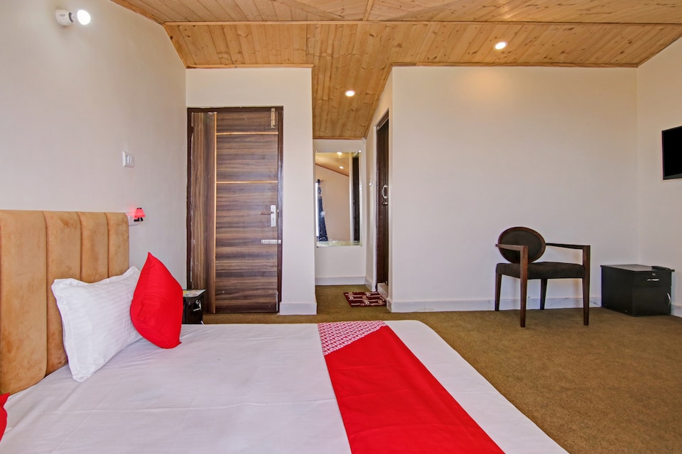Hotel O Beer Castle, Kufri-Faghu-Theog, Shimla