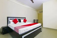 OYO Flagship Hotel Near Me